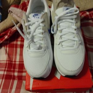 Women’s Nike Air Max Excee brand new size 9.5